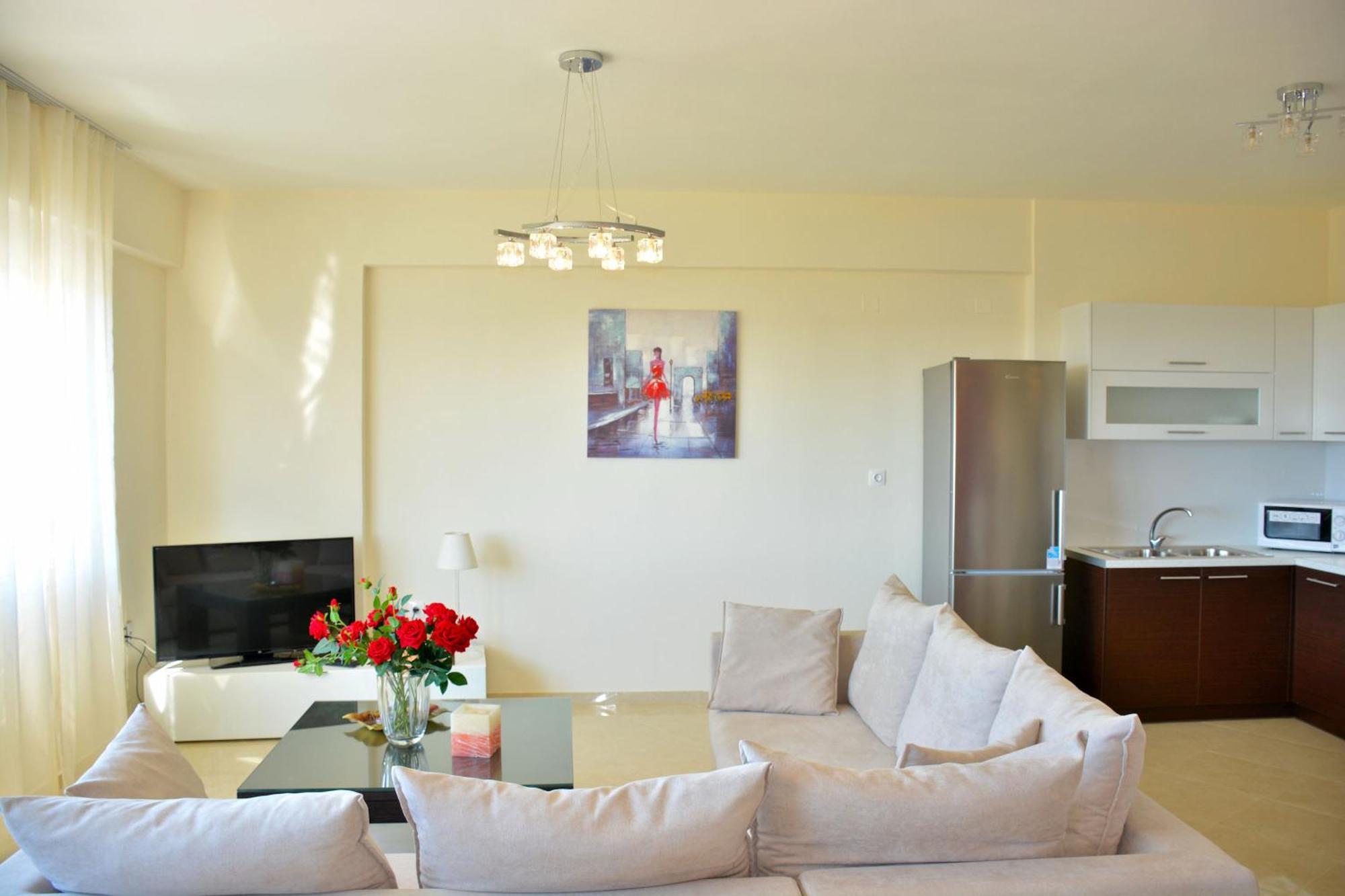 Luxury Suites In Stavromenos Kültér fotó