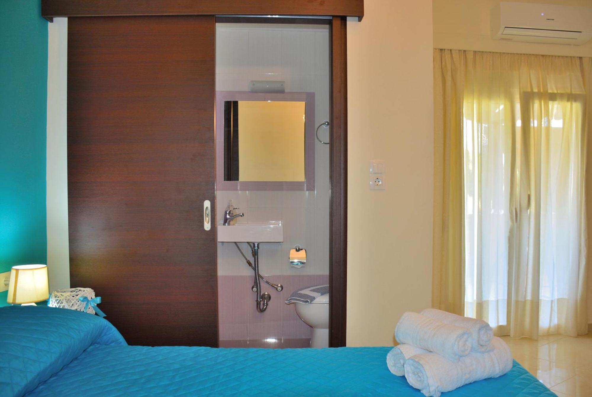 Luxury Suites In Stavromenos Kültér fotó