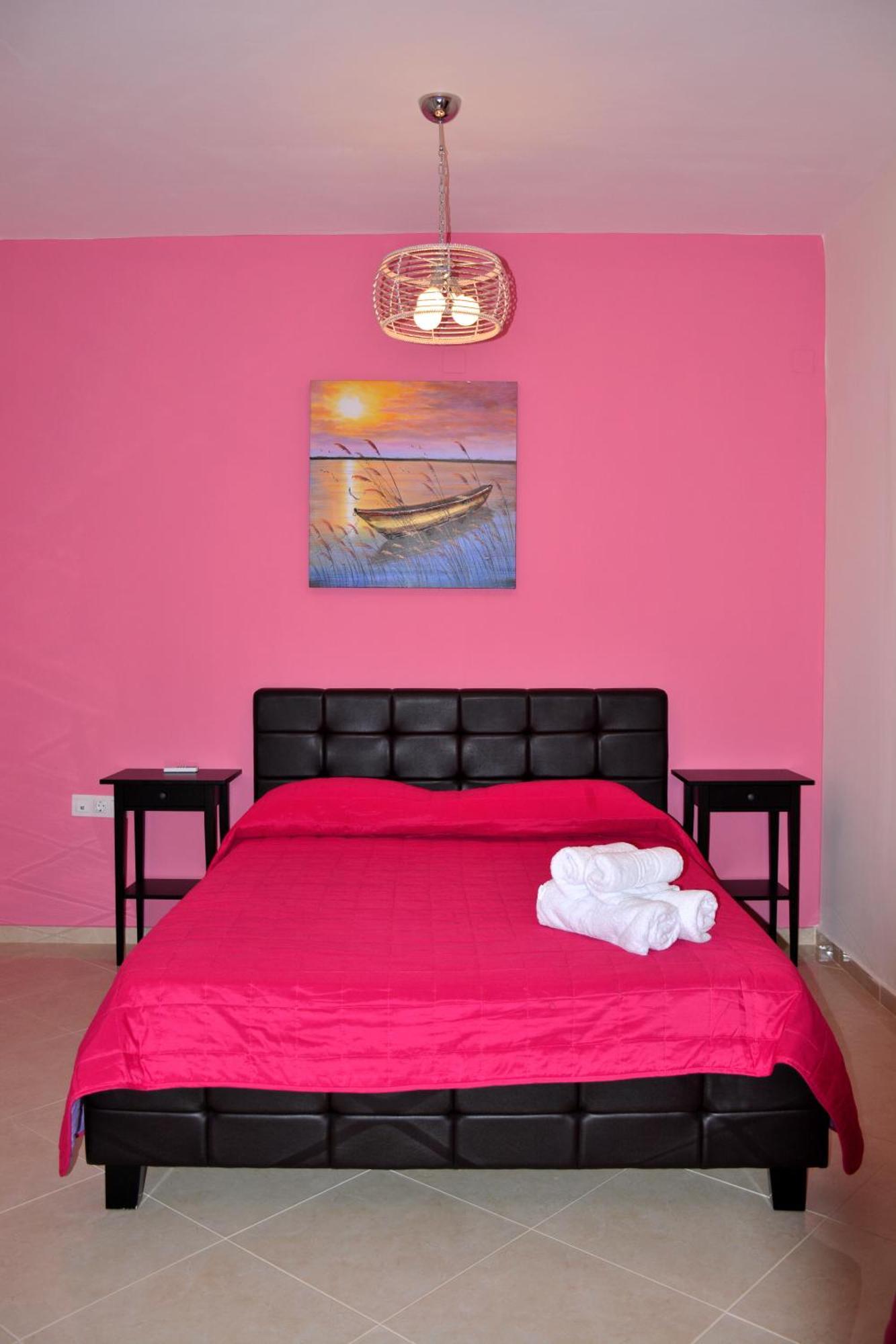 Luxury Suites In Stavromenos Kültér fotó