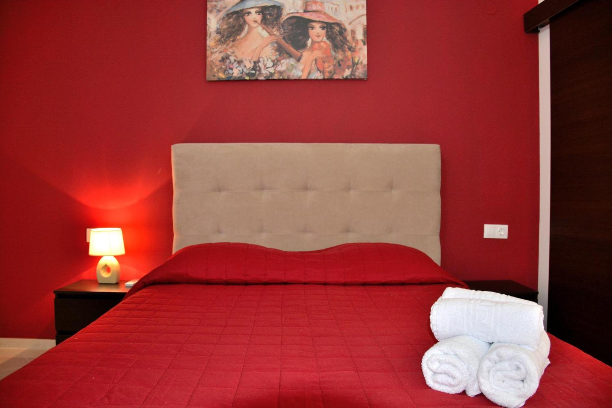 Luxury Suites In Stavromenos Kültér fotó