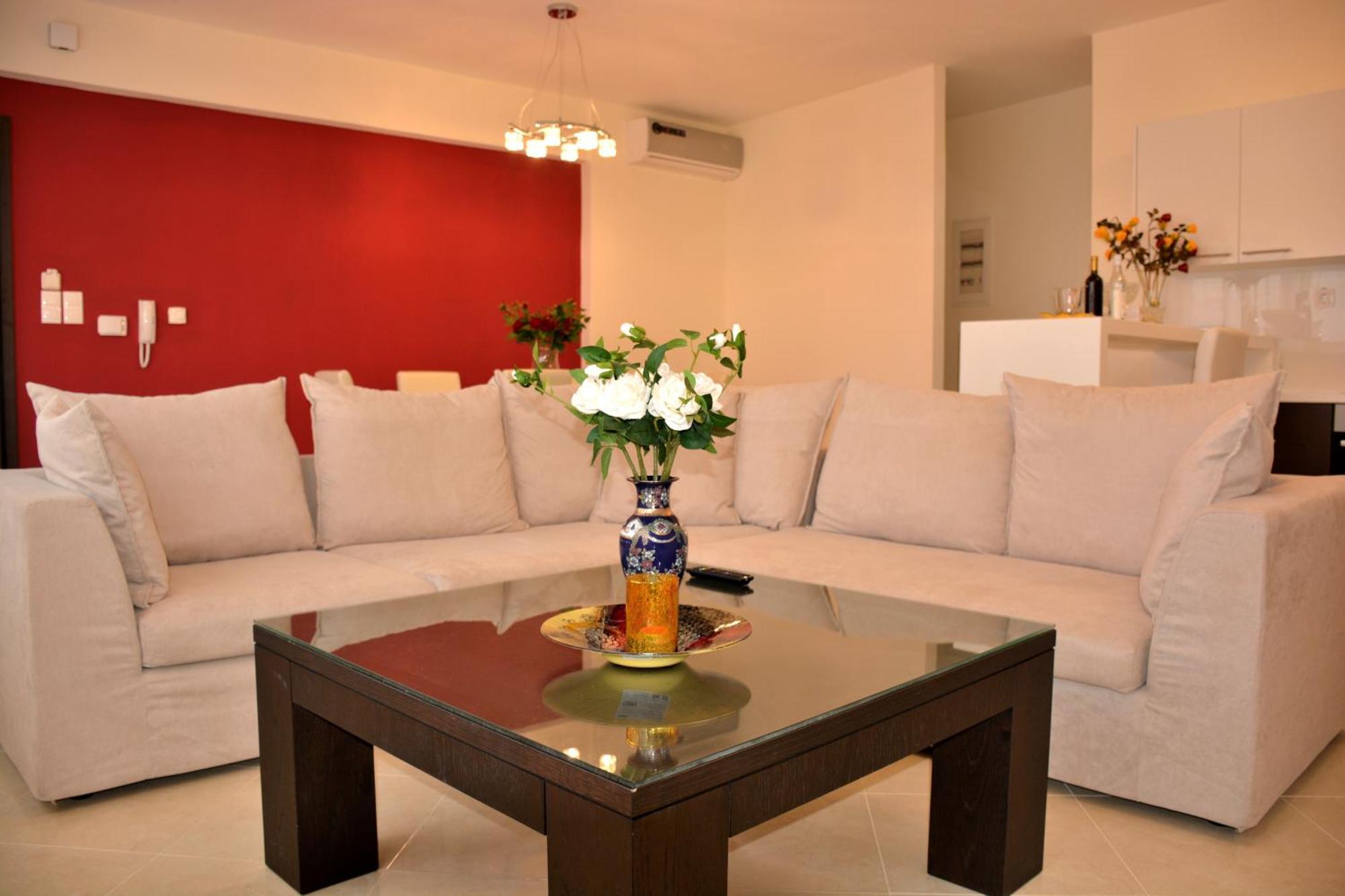 Luxury Suites In Stavromenos Szoba fotó