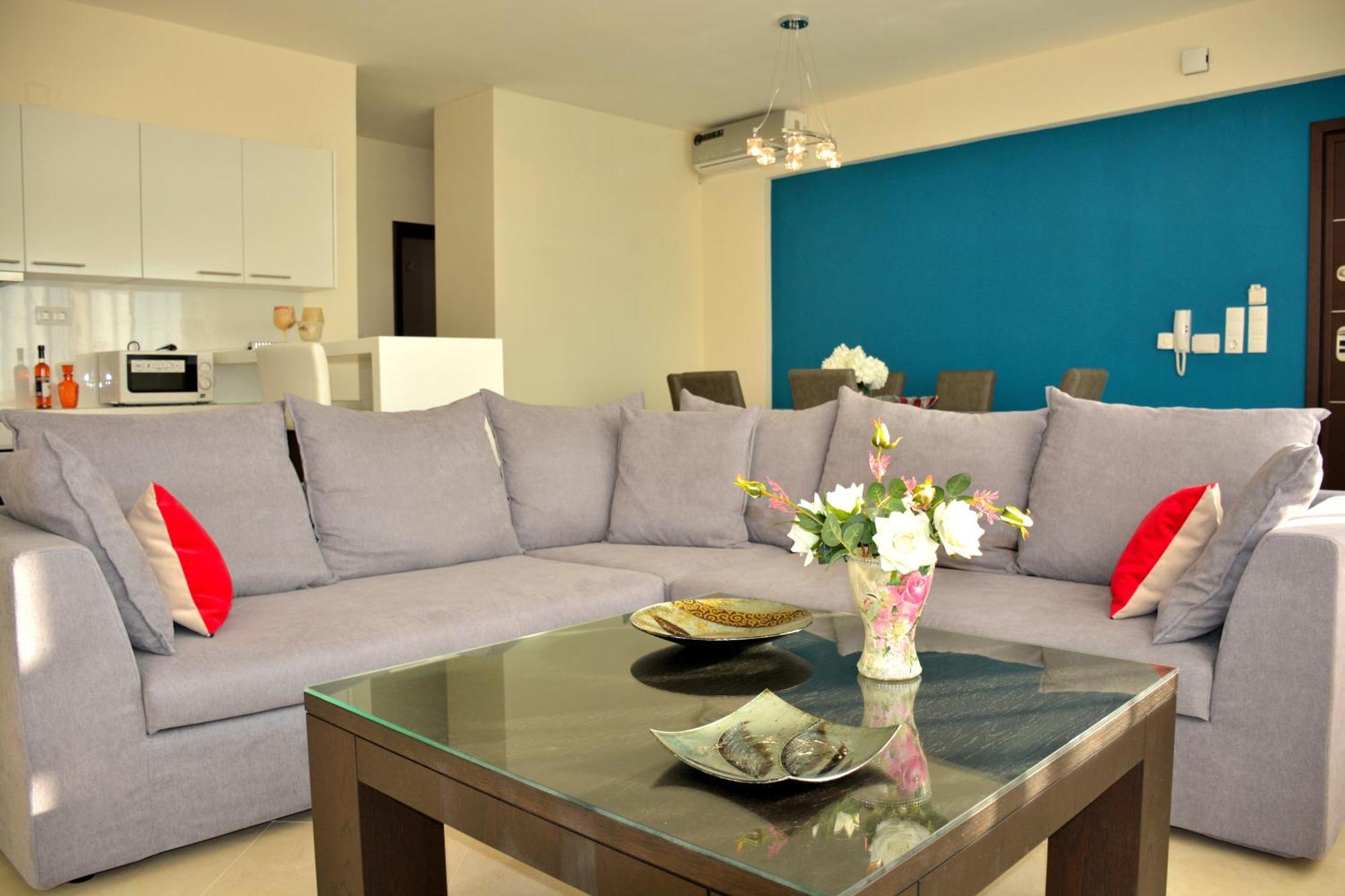 Luxury Suites In Stavromenos Szoba fotó