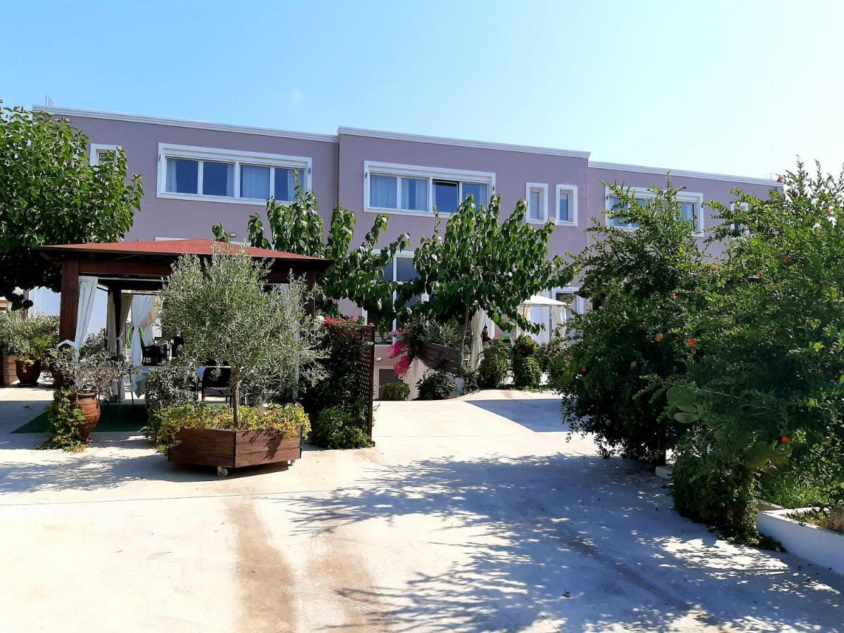 Luxury Suites In Stavromenos Kültér fotó